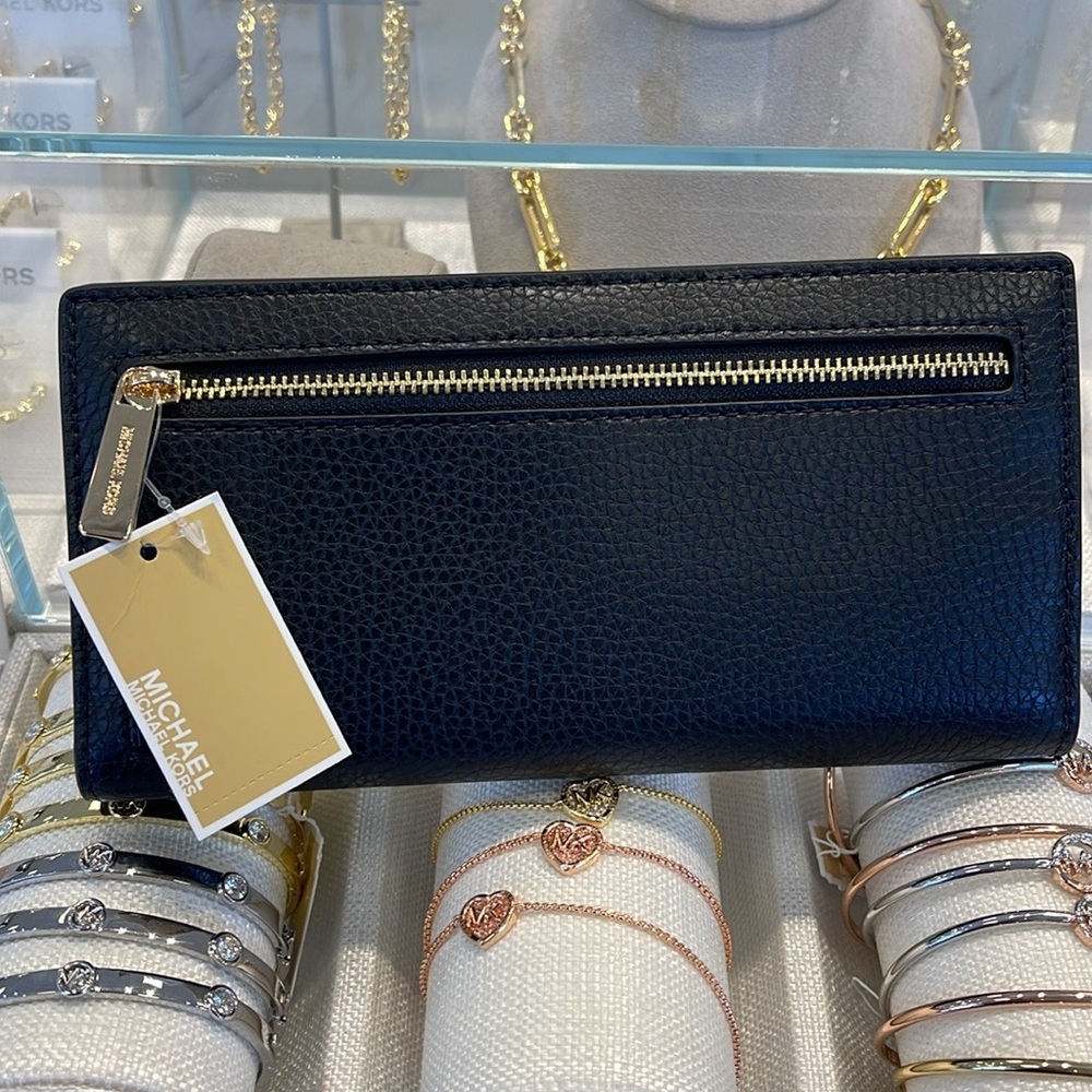 Michael Kors Reed Large Bifold Pebbled Leather Snap Wallet Card Case 
Black 
NWT - Picture 2 of 16